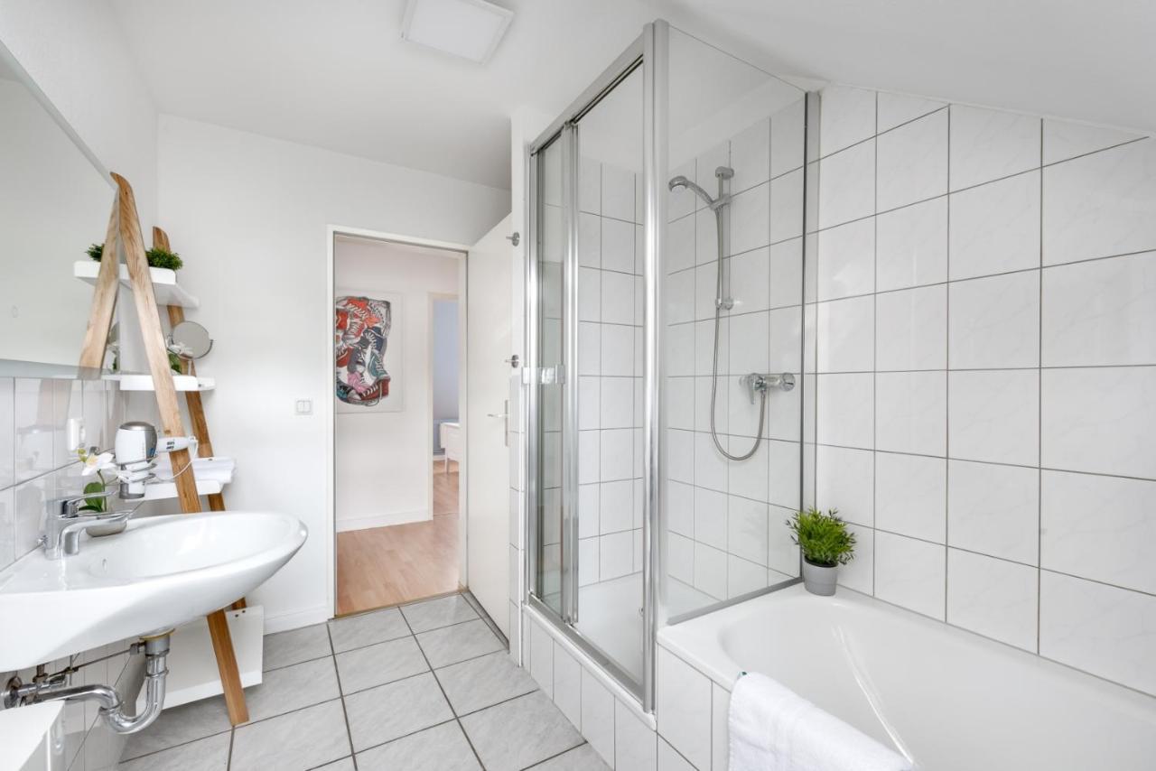 Madame Flens - Komfortable Wohnung Mit 3 Schlafzimmern Im 3 Og Flensburgo Exterior foto